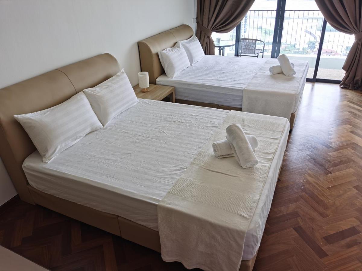 Landmark Stunning High Floor Coast View Studio #Netflix #Fast Wifi Tanjung Tokong Екстериор снимка
